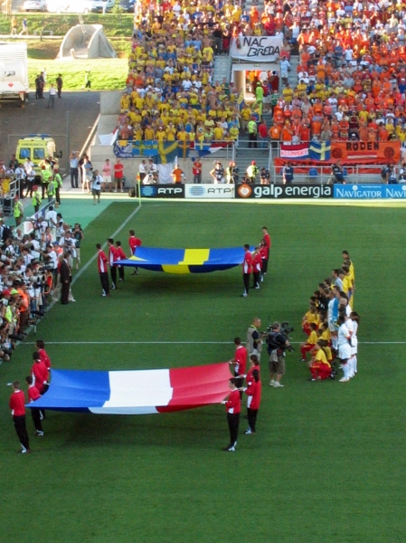 105_0511_r1.jpg