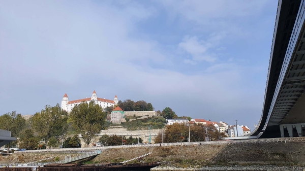 bratislava75.jpg