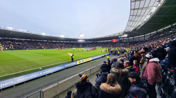 hull025.jpg